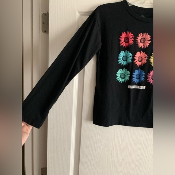 Black long sleeve tee with flowers size 14 - Picture 3 of 3